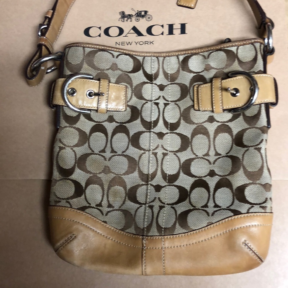Coach Brown Shoulder Bag Elegant and Versatile